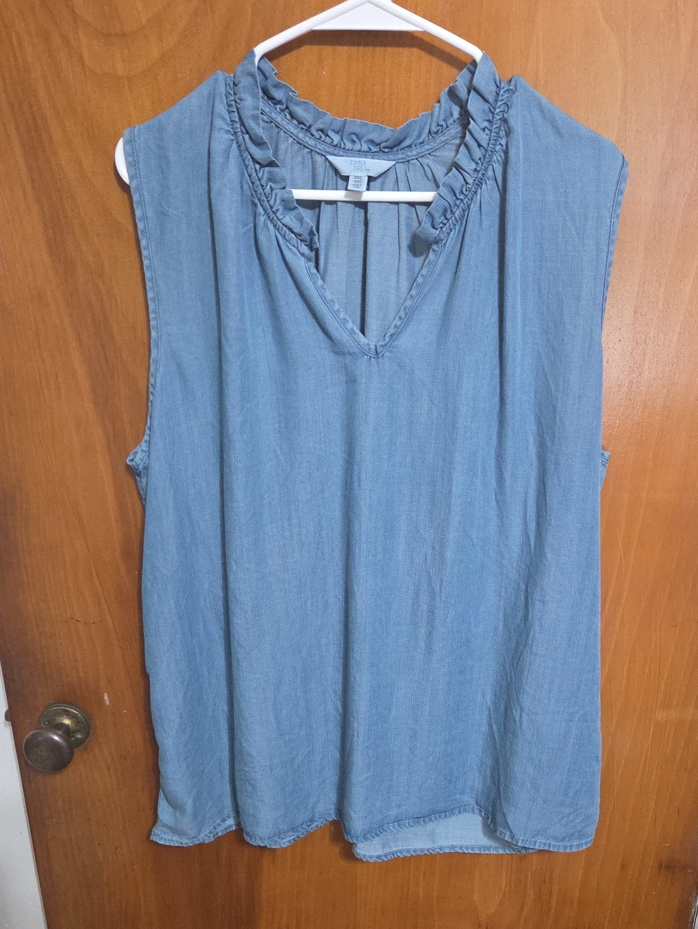 Womens Size Xxl- Washed Blue Sleeveless Ruffled V-Neck Top
